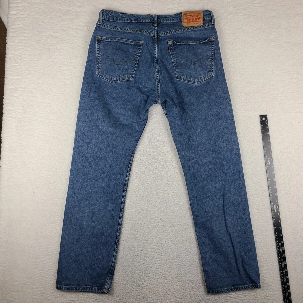 Levi's 505 Jeans Mens 36x32 Blue Regular Fit Straight Leg Medium Wash Denim